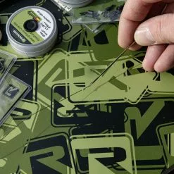 Radical WaryCarp Link Coated 25 L: 20m 11,3kg / 25lbs Camou-olive -Aas & Voer Winkel 2675 D4 scaled 1