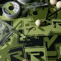 Radical WaryCarp Link Coated 35 L: 20m 15,8kg / 35lbs Camou-olive -Aas & Voer Winkel 2675 D7 scaled 1 1